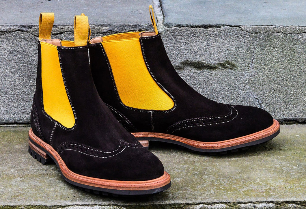 BROWN SUEDE COUNTRY STYLE CHELSEA BOOTS
